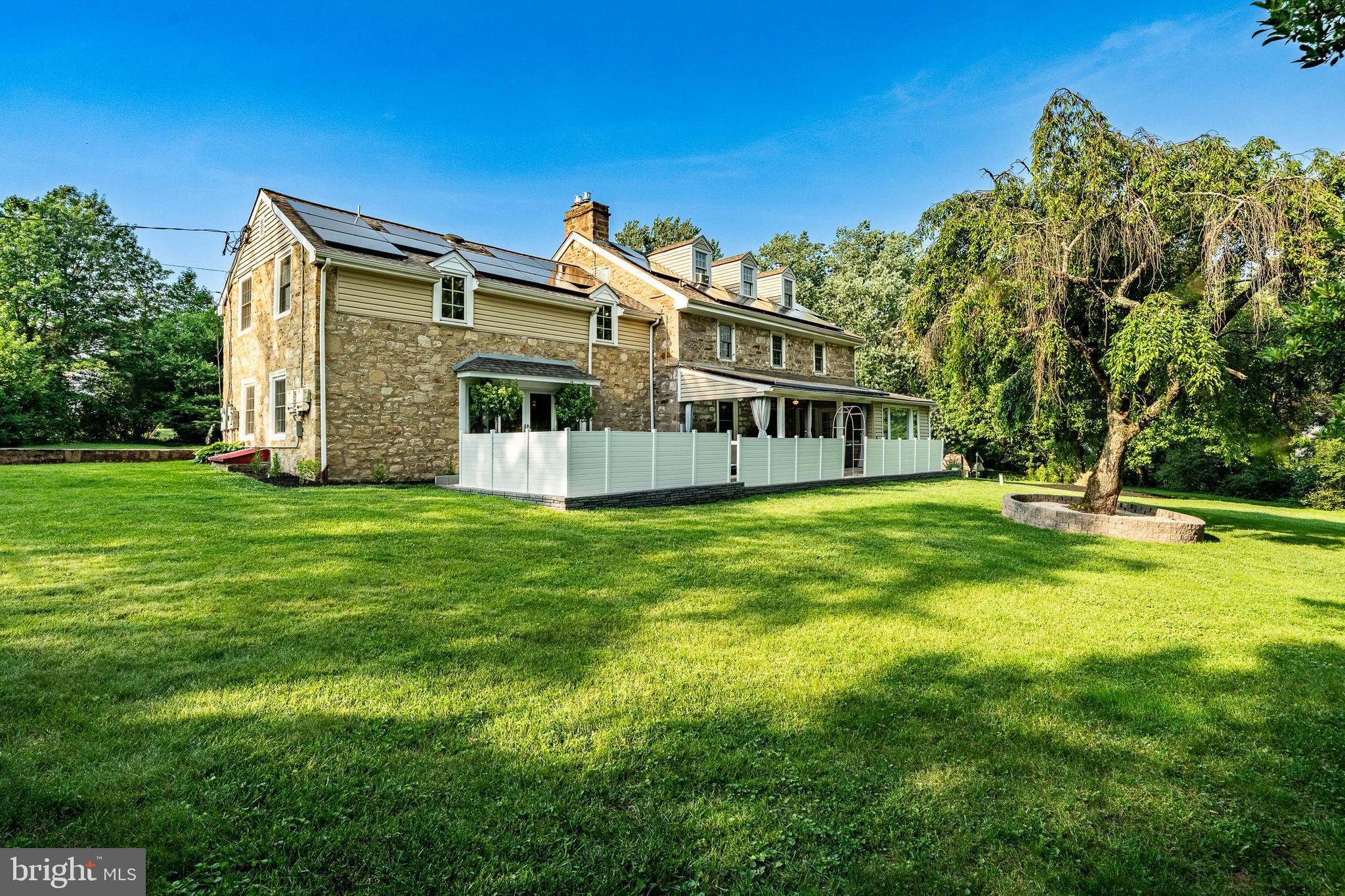 PLYMOUTH VALLEY - Residential