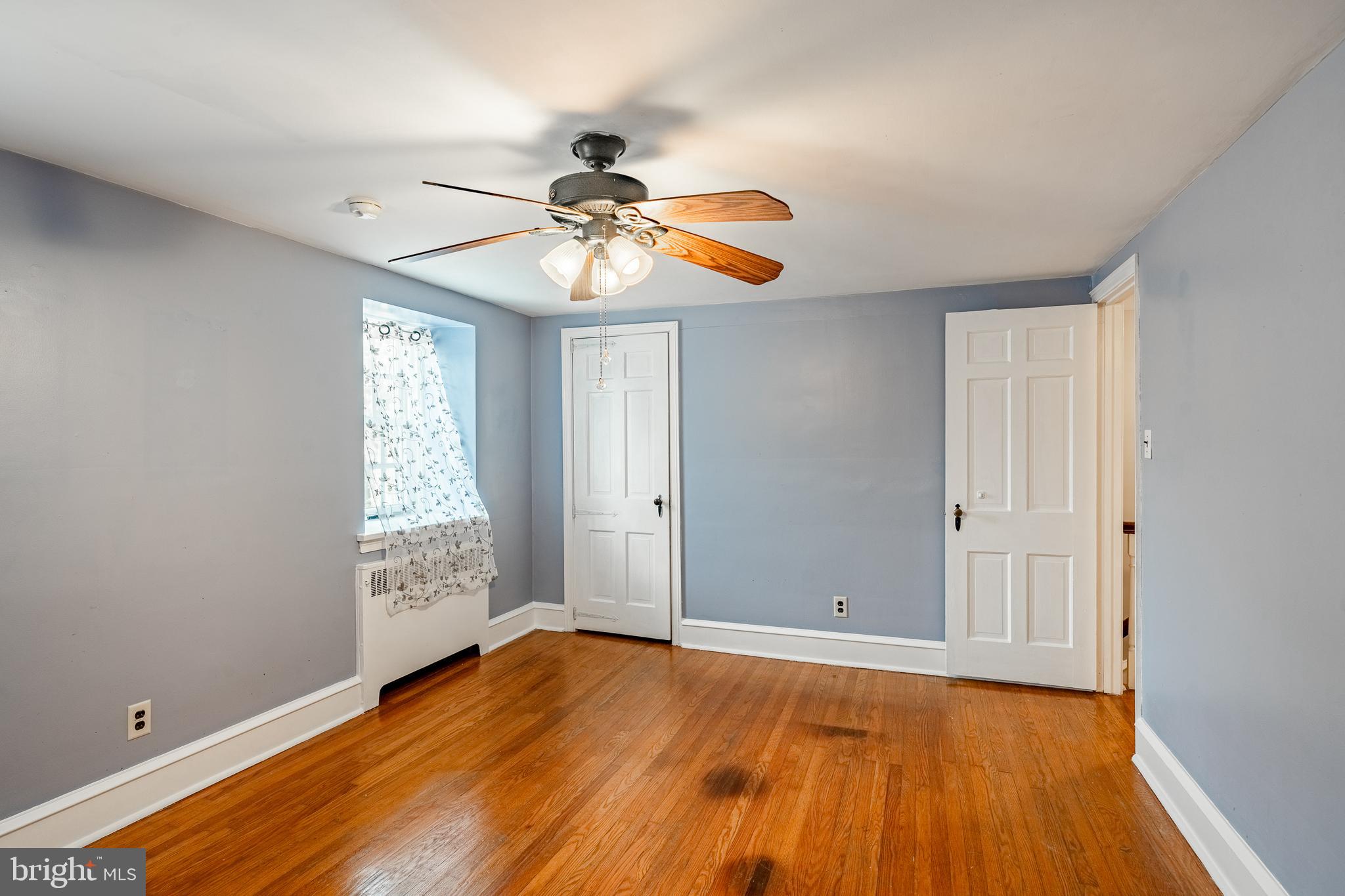 PLYMOUTH VALLEY - Residential