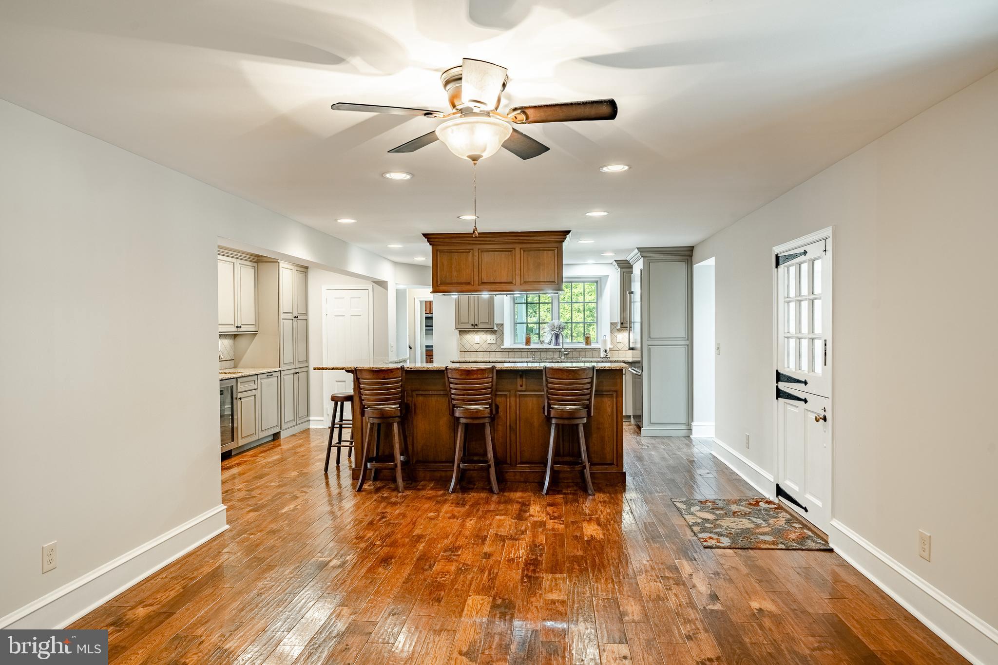 PLYMOUTH VALLEY - Residential