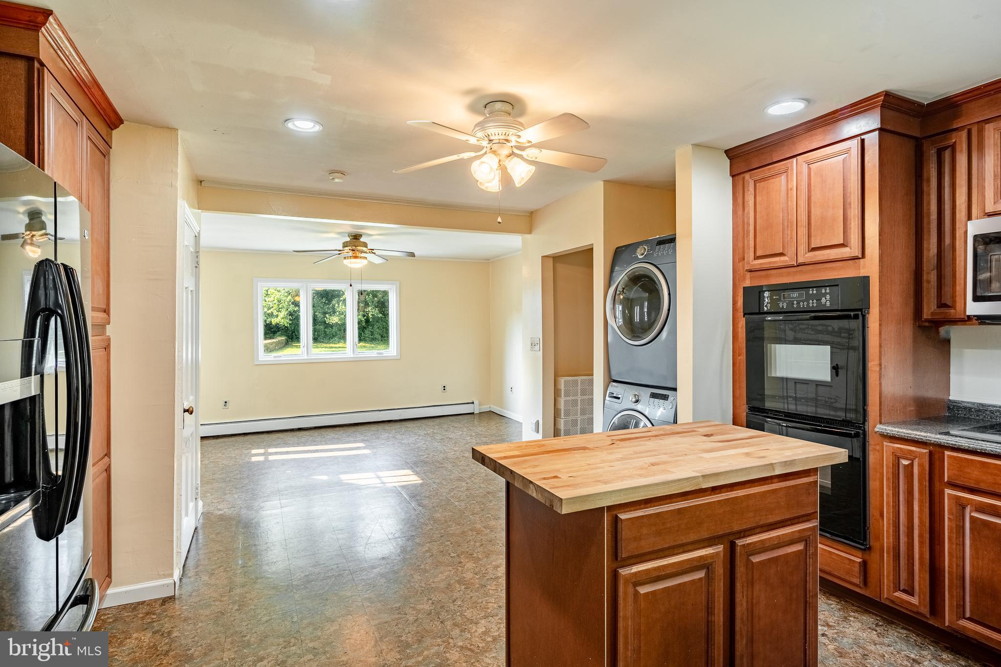 PLYMOUTH VALLEY - Residential