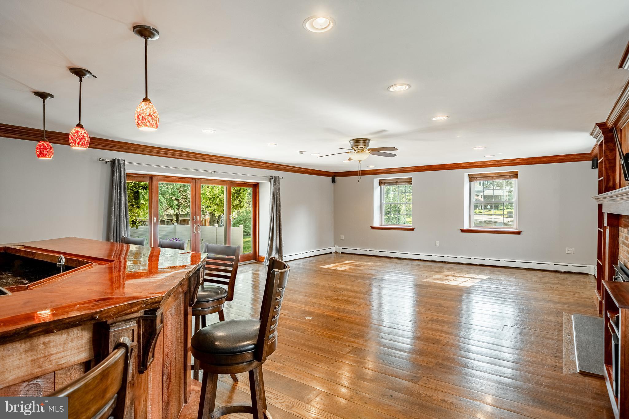 PLYMOUTH VALLEY - Residential