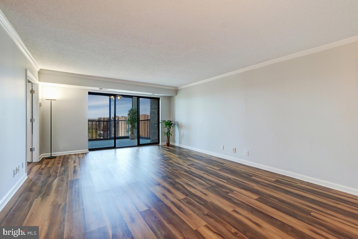 5902 MOUNT EAGLE DRIVE 1501