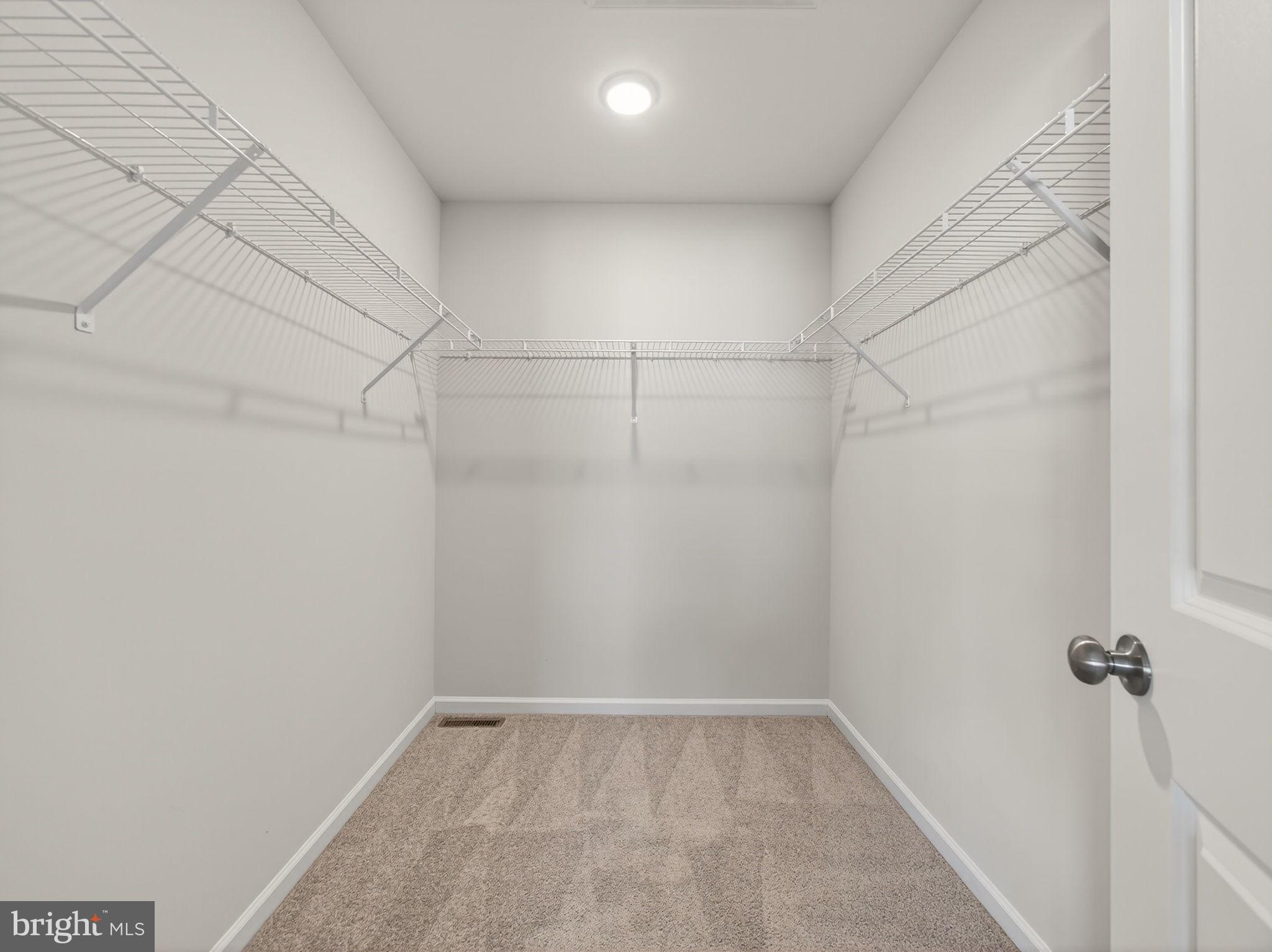 MCINTOSH FARMS - Residential