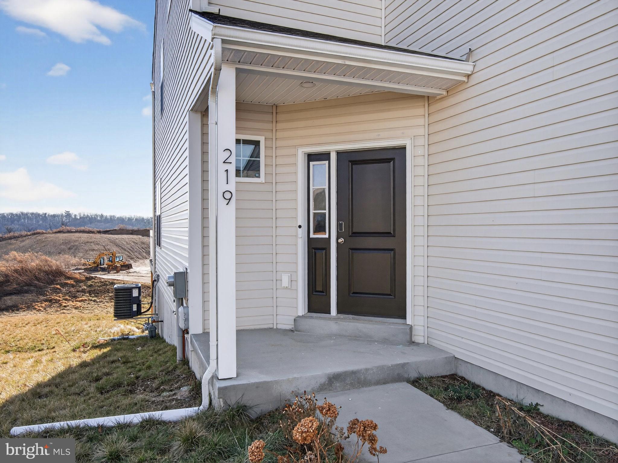 MCINTOSH FARMS - Residential