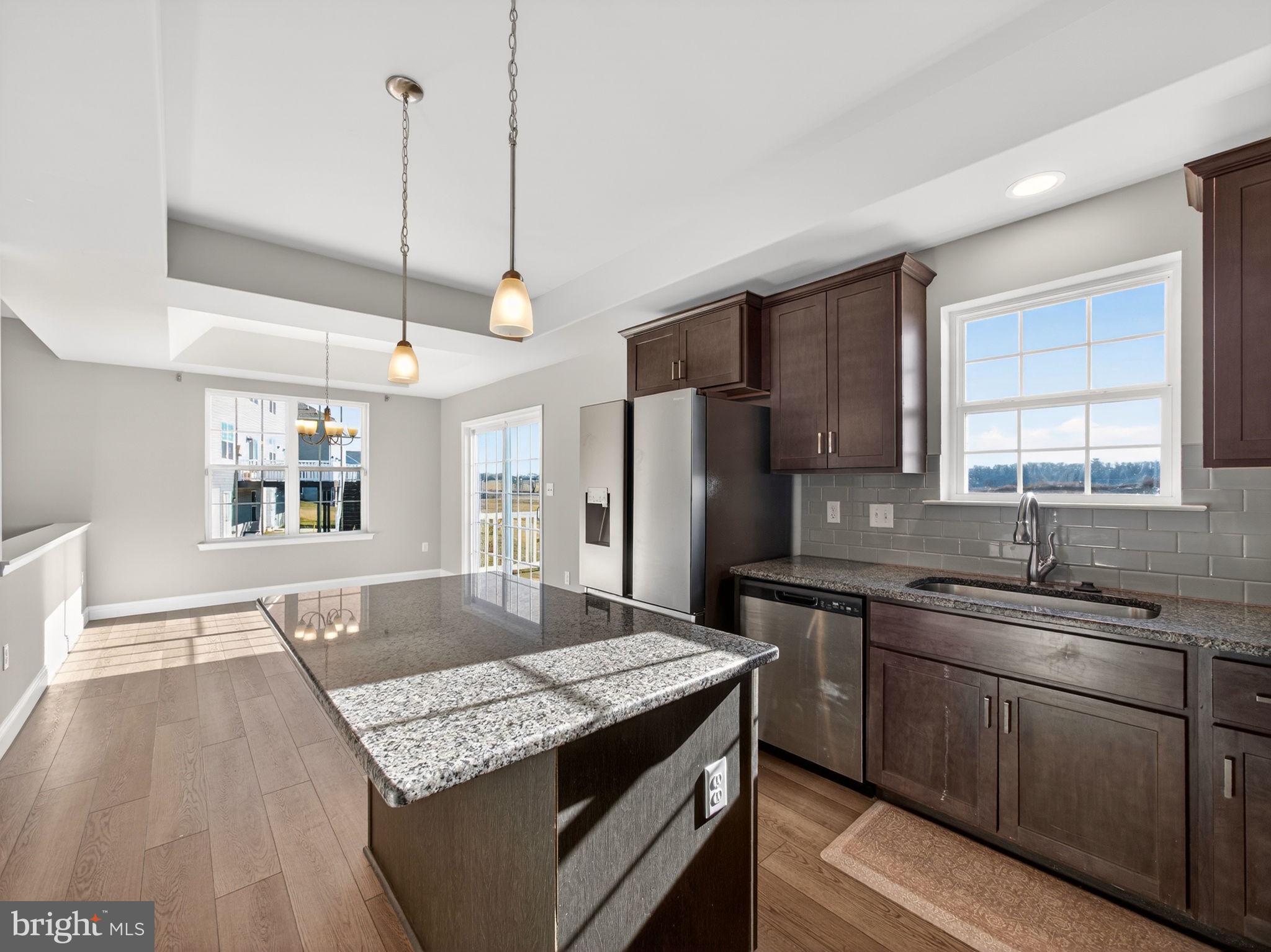 MCINTOSH FARMS - Residential