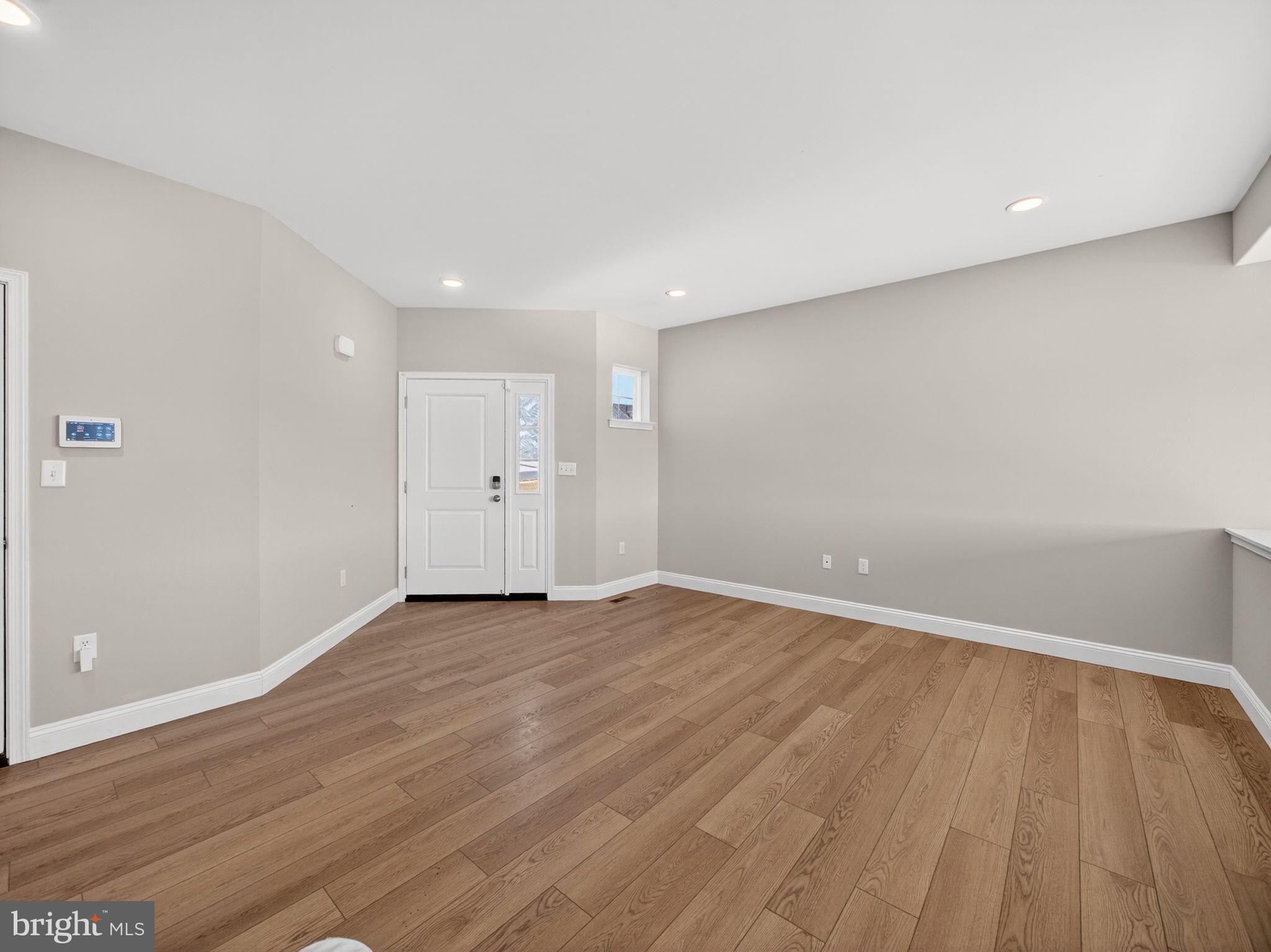 MCINTOSH FARMS - Residential