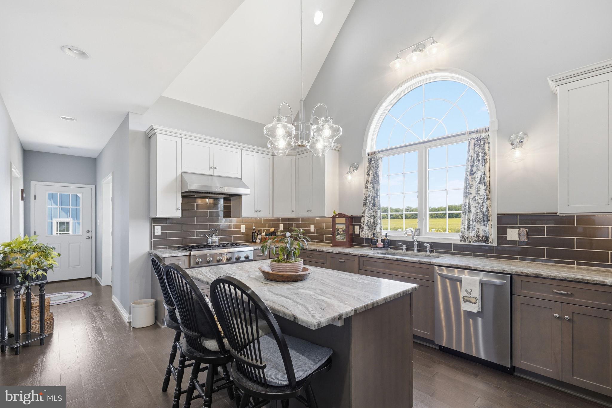 11122 BOYER LANE
