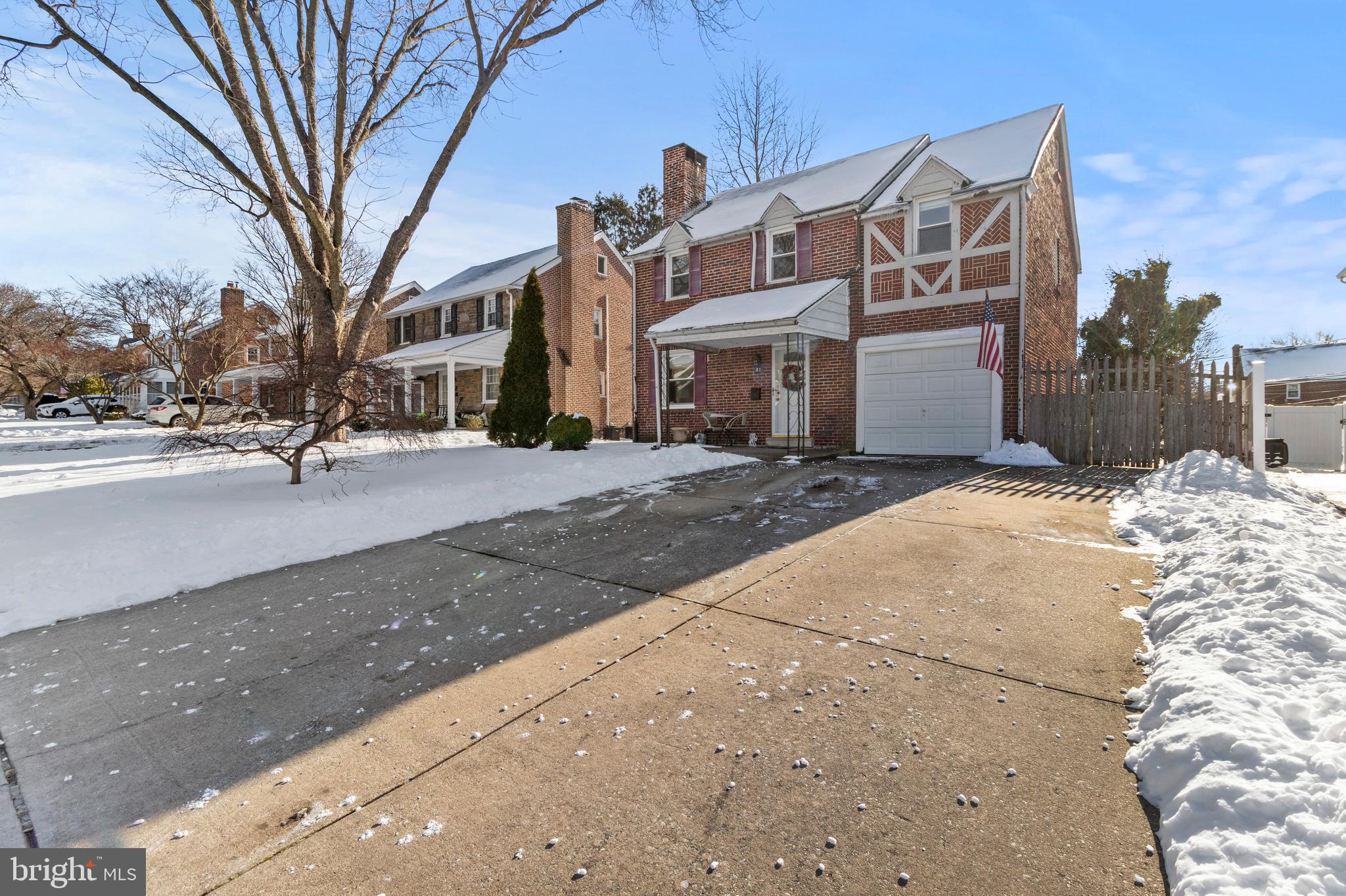 OAKMONT - Residential