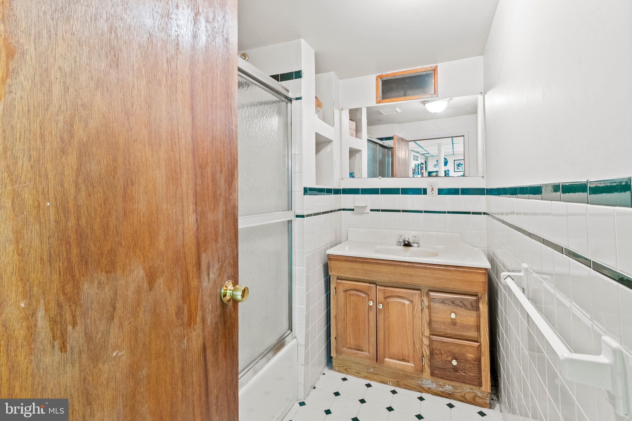 OAKMONT - Residential