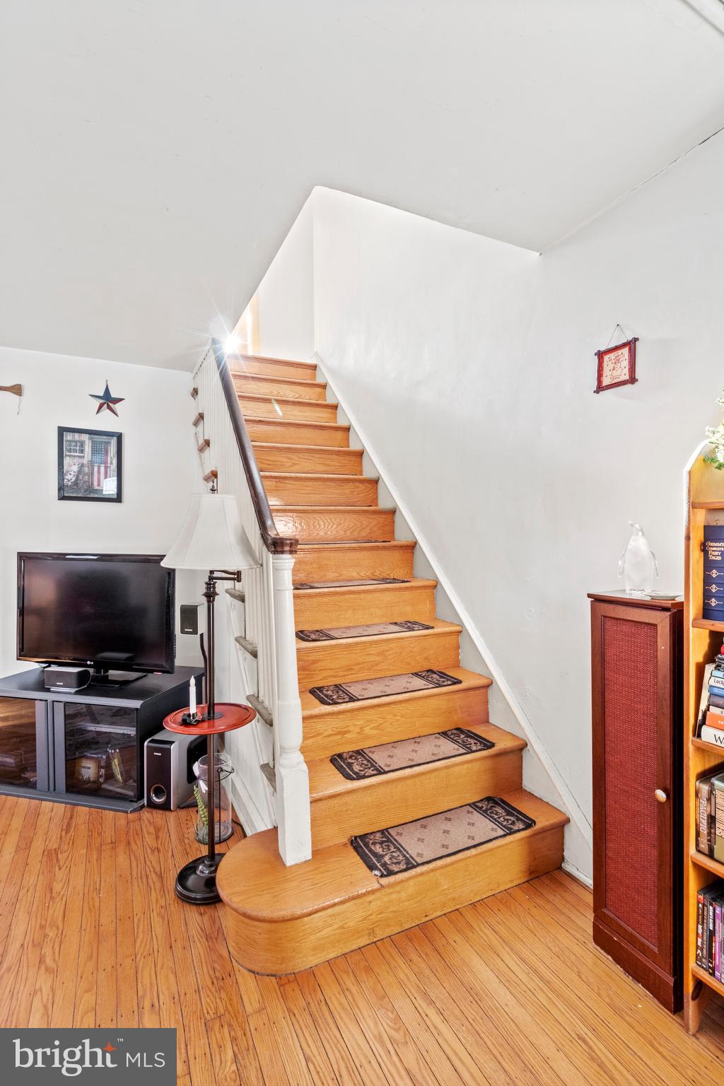 OAKMONT - Residential