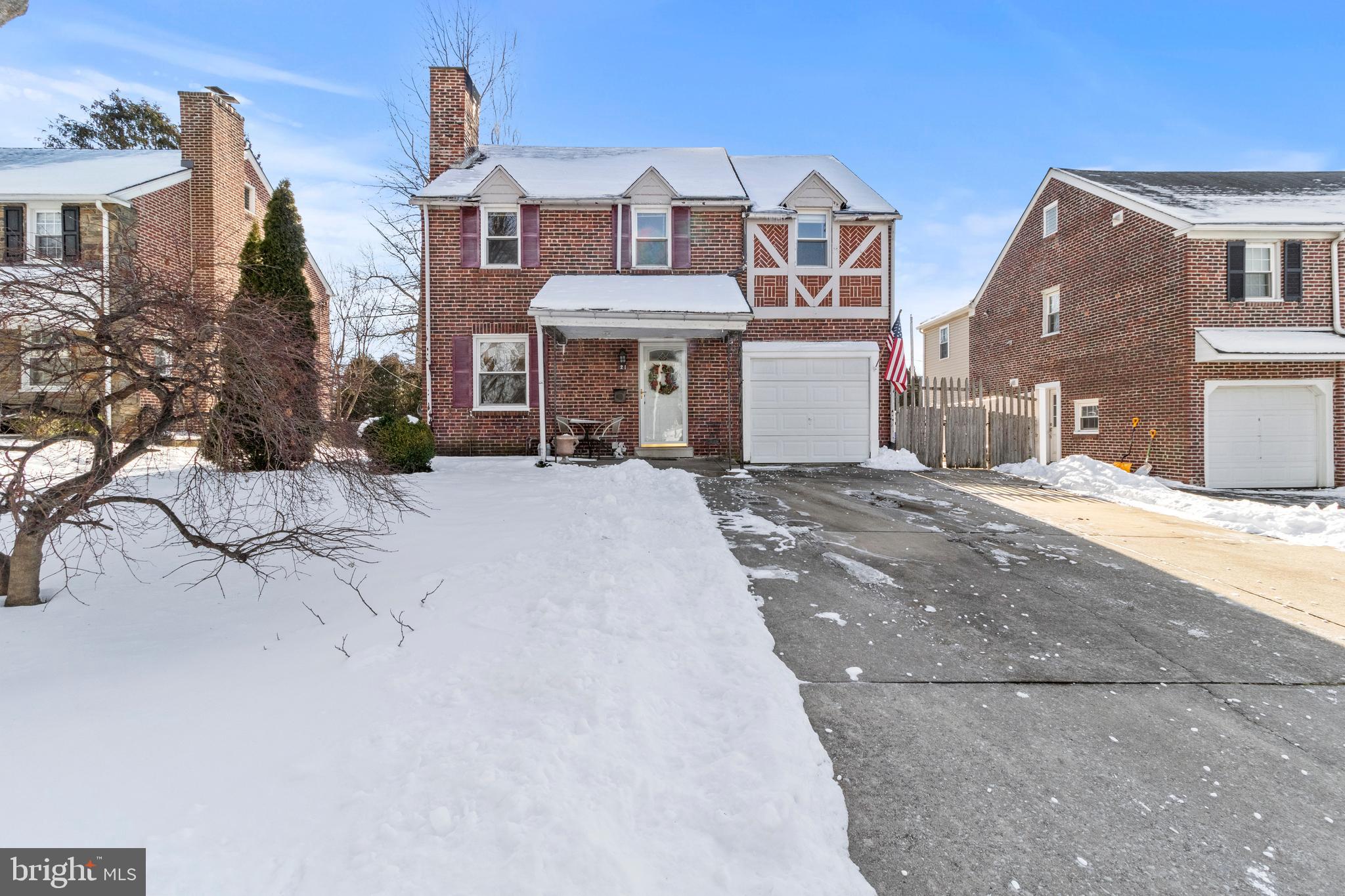 OAKMONT - Residential