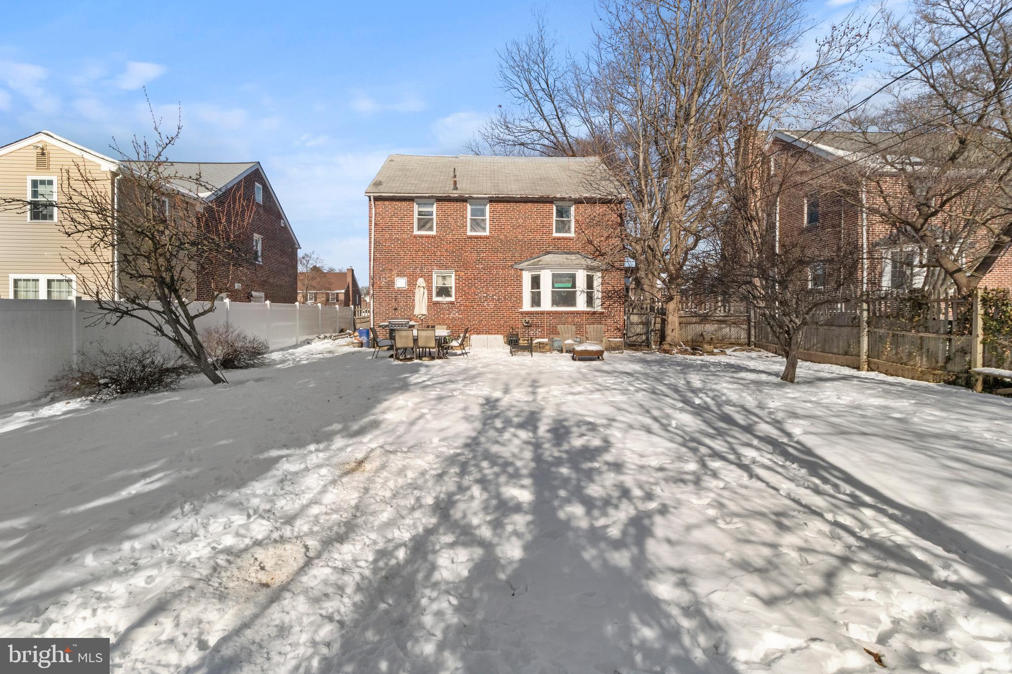 OAKMONT - Residential