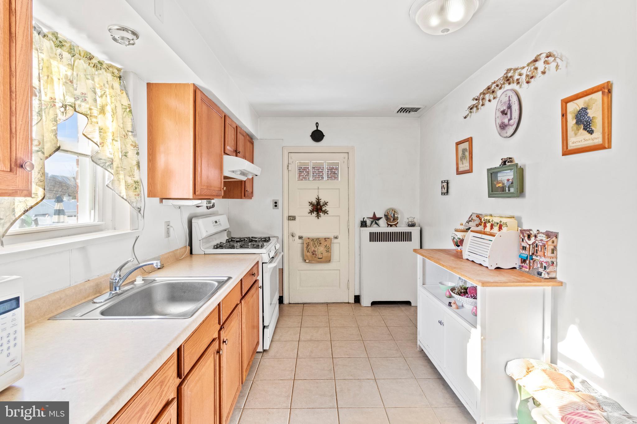 OAKMONT - Residential