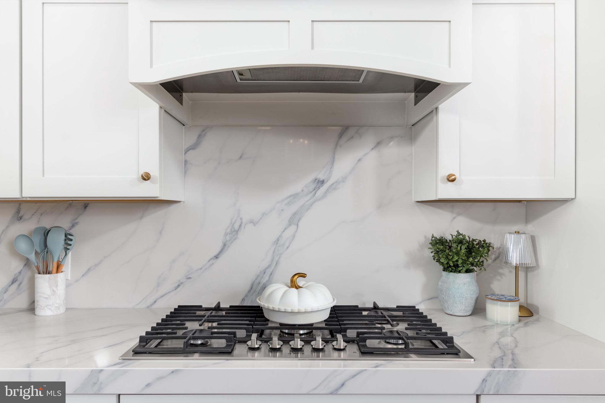 GLEN HILLS - Residential