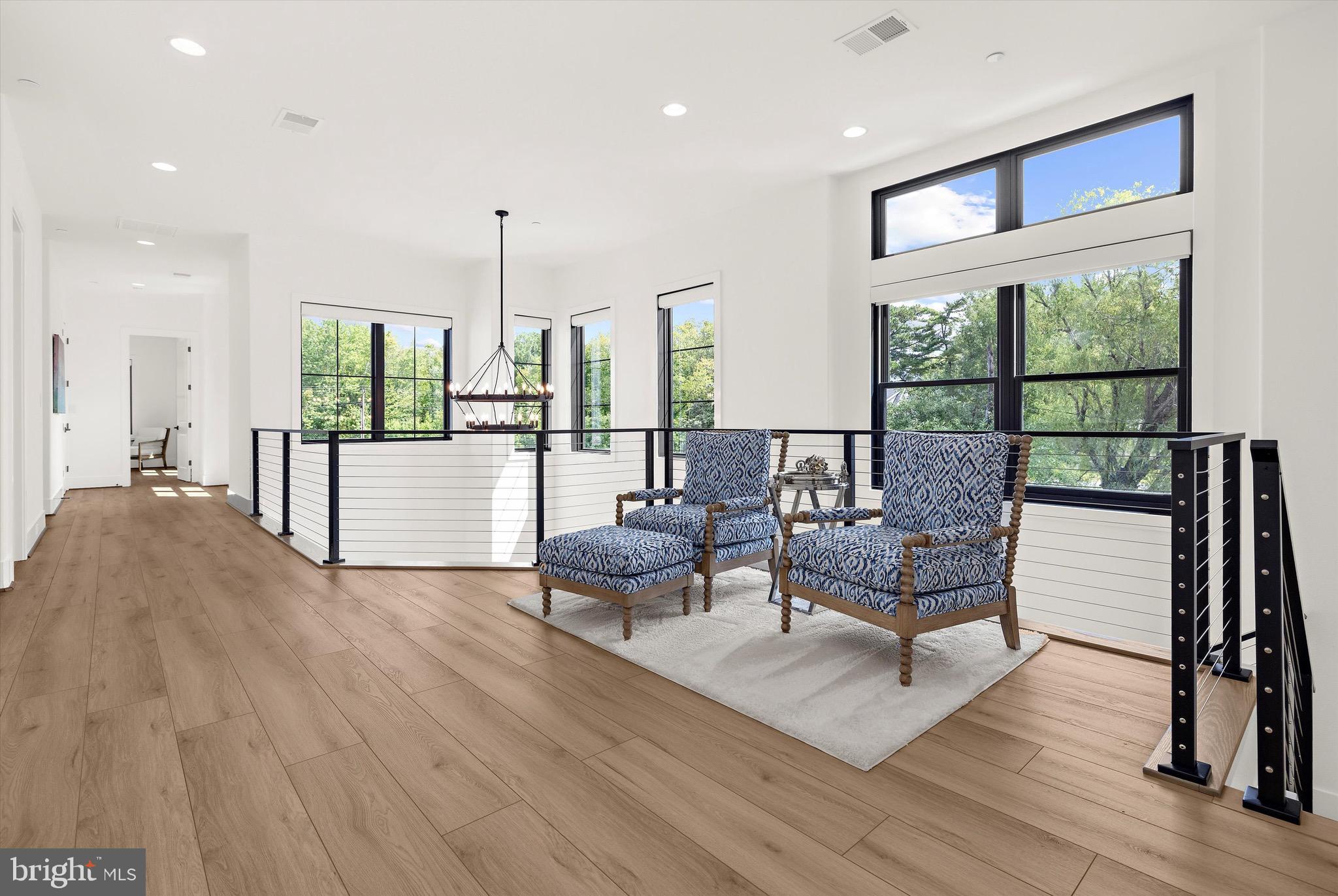 GLEN HILLS - Residential