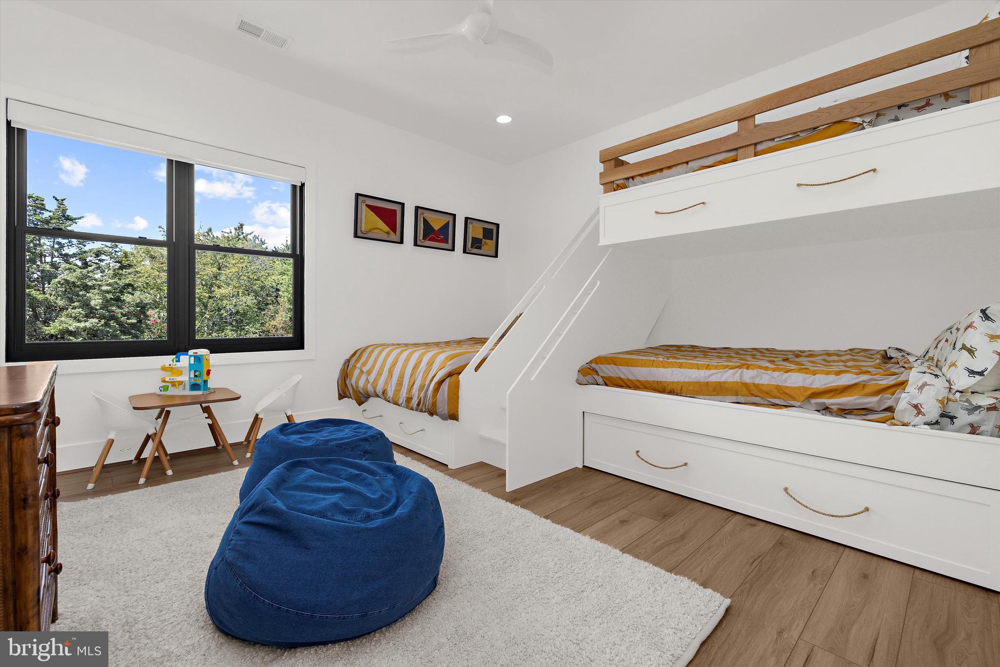 GLEN HILLS - Residential