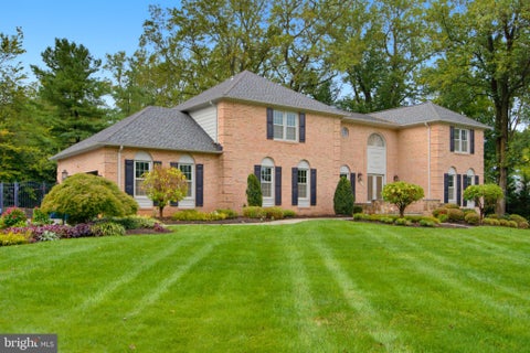 Photo of 1770 Beulah Rd, VIENNA, VA 22182 (MLS # VAFX2339586)