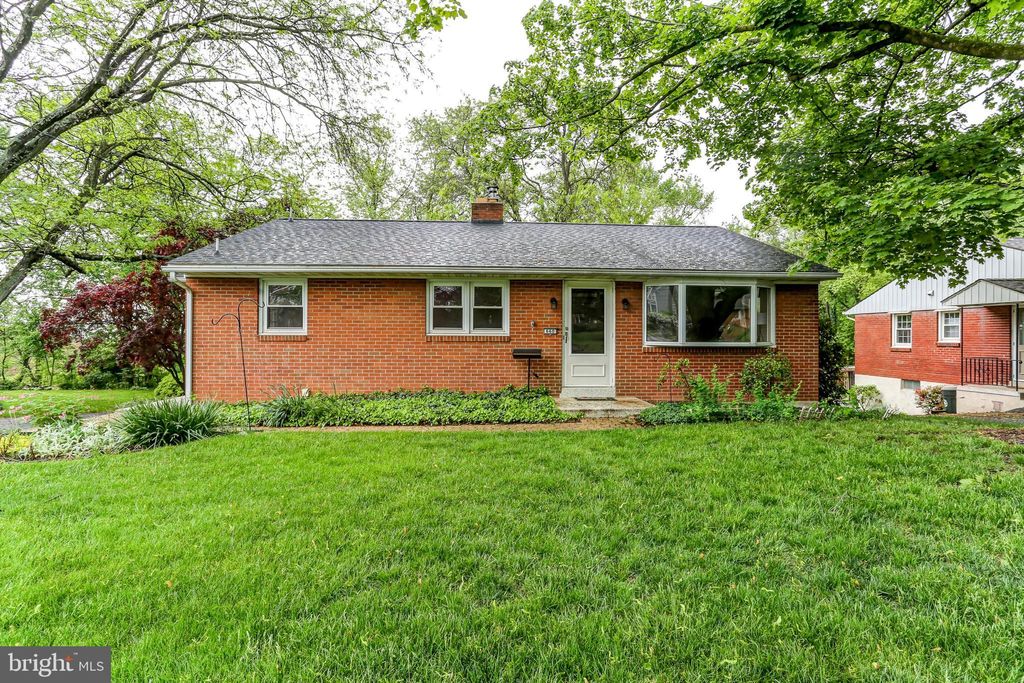 Photo of 660 Groff Avenue, ELIZABETHTOWN, PA 17022 (MLS # PALA2069818)