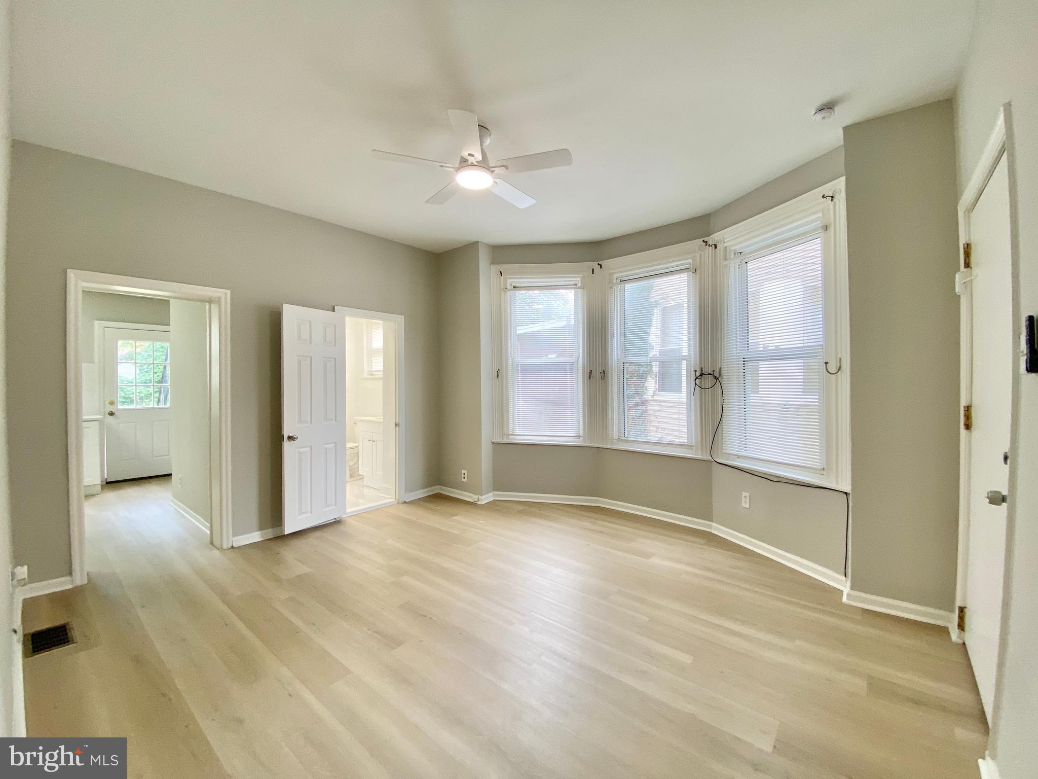 LANSDOWNE - Residential Lease