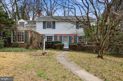 Photo of 359 Spring Valley Road, SPRINGFIELD, PA 19064 (MLS # PADE2112668)