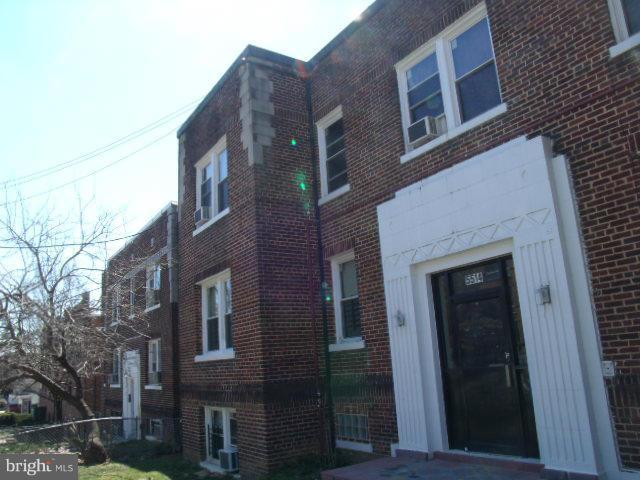 FORT TOTTEN - Residential Lease