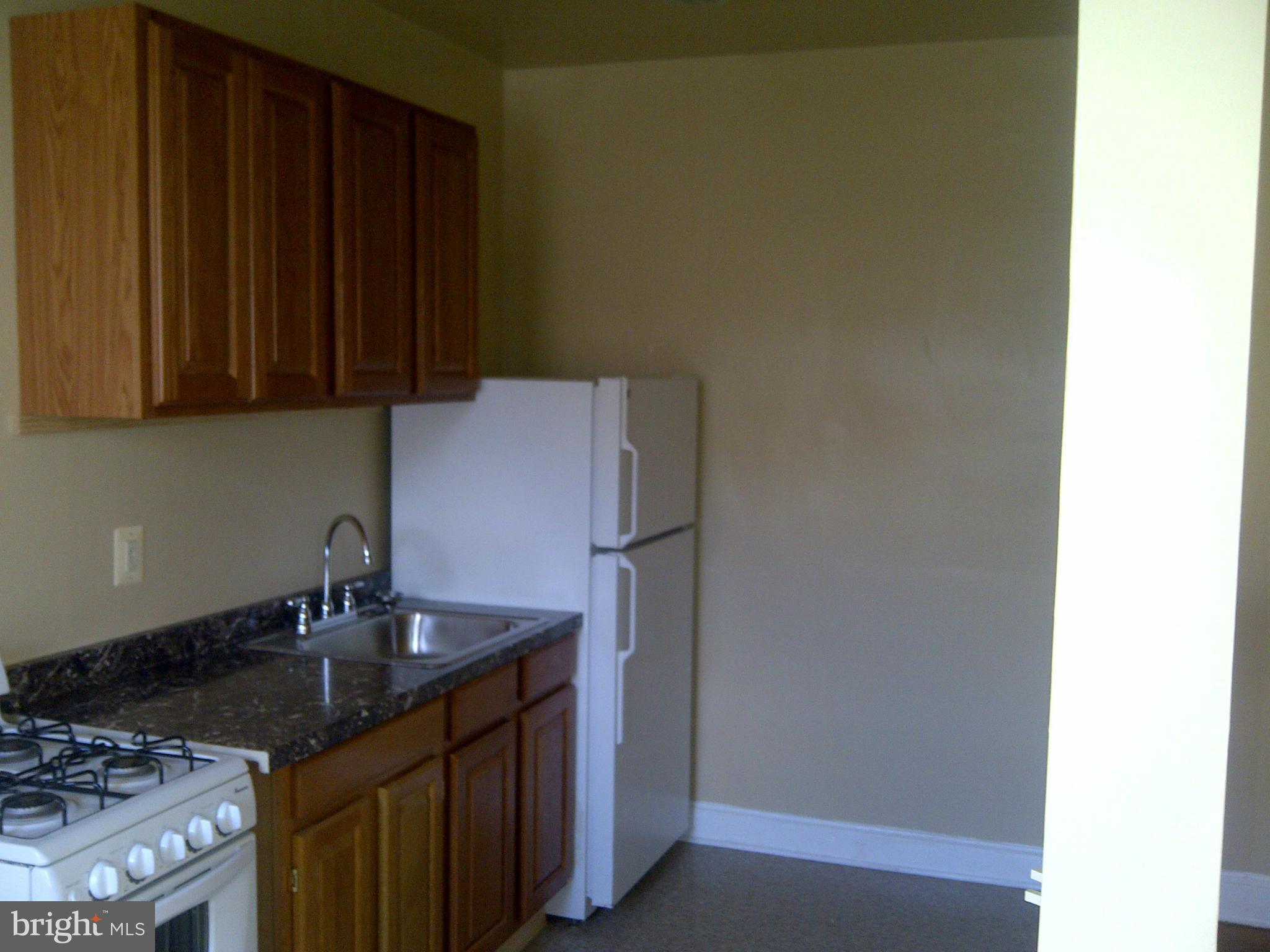 FORT TOTTEN - Residential Lease