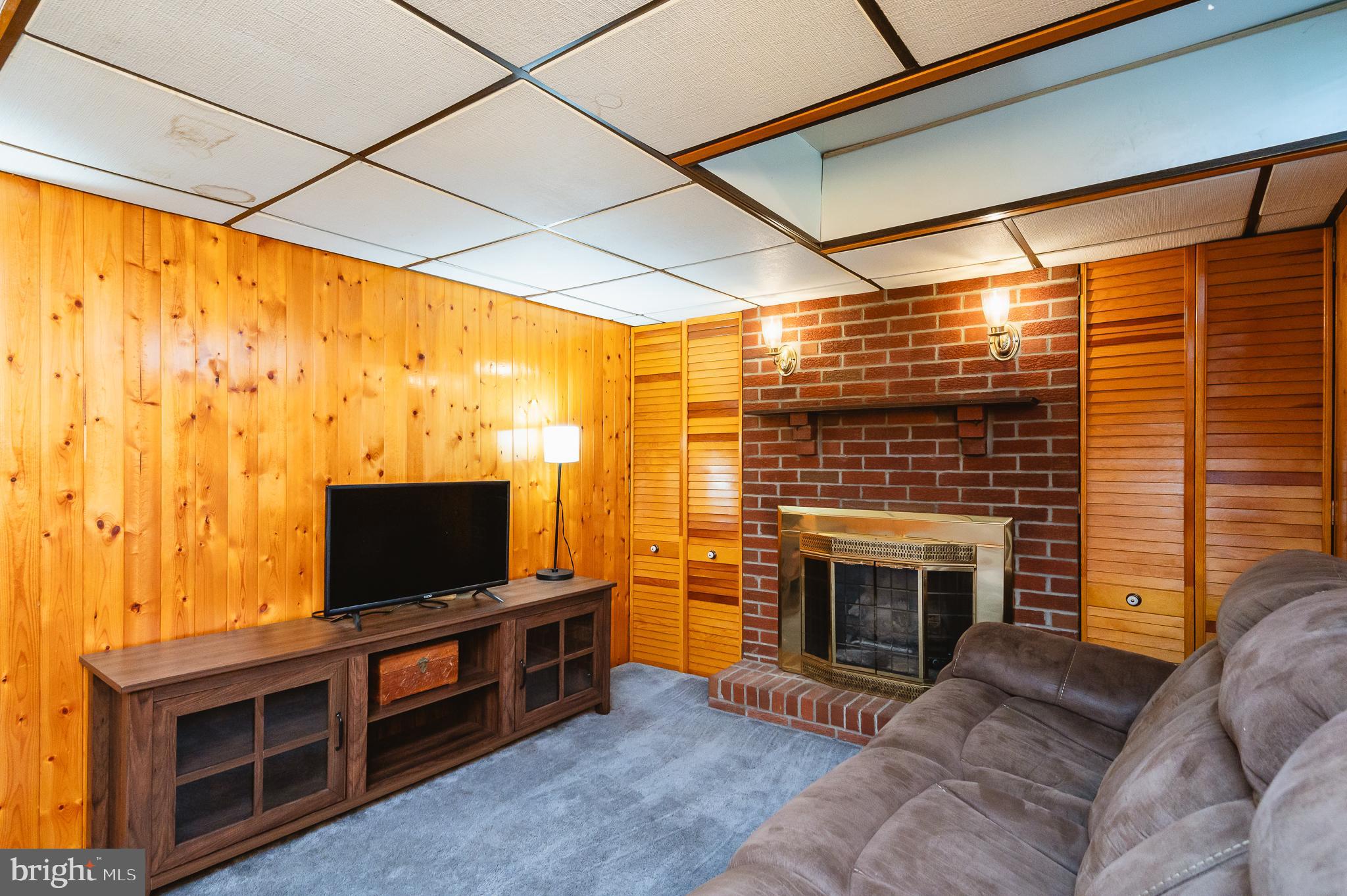 SILVERGATE VILLAGE - Residential