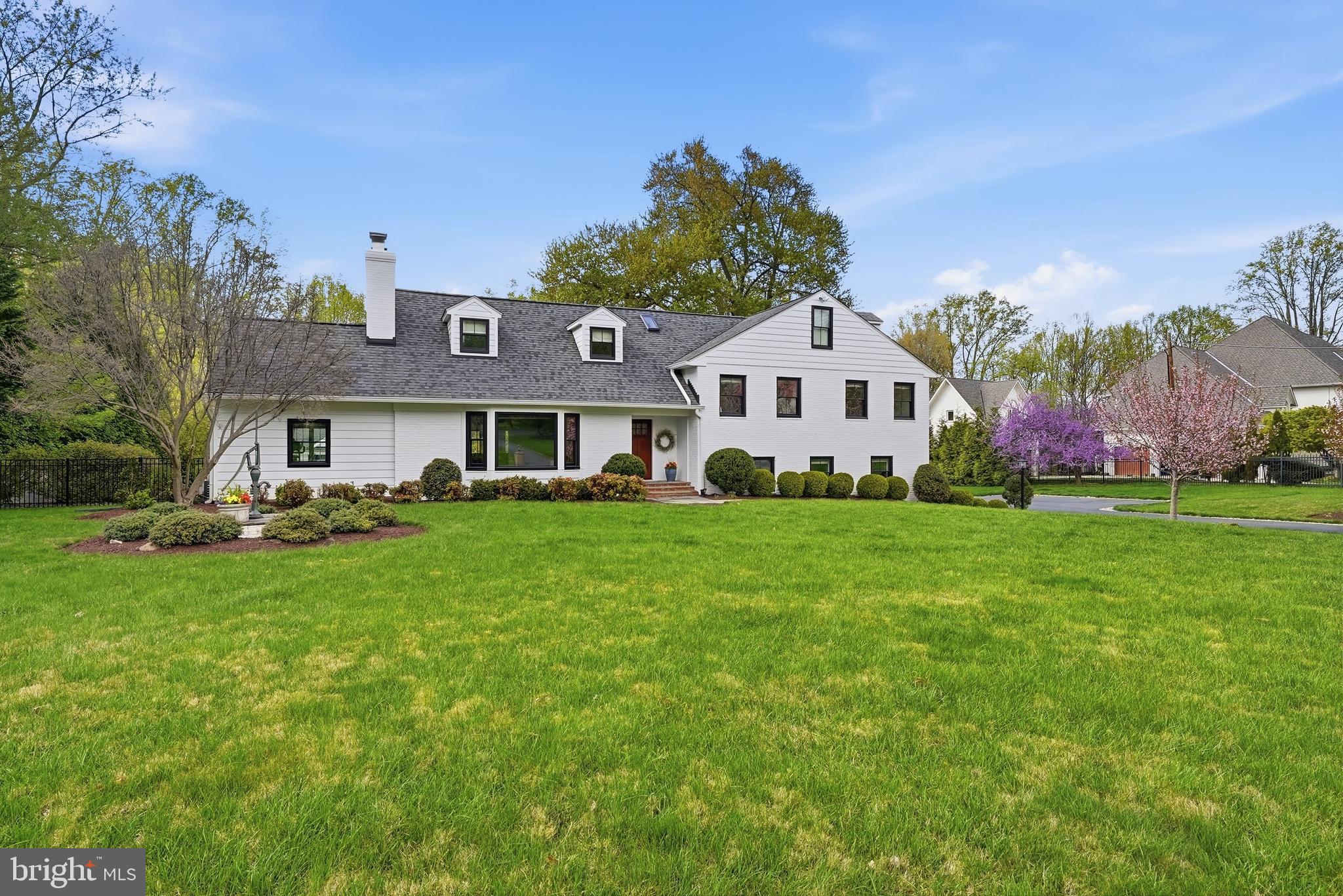 POTOMAC OUTSIDE - Residential