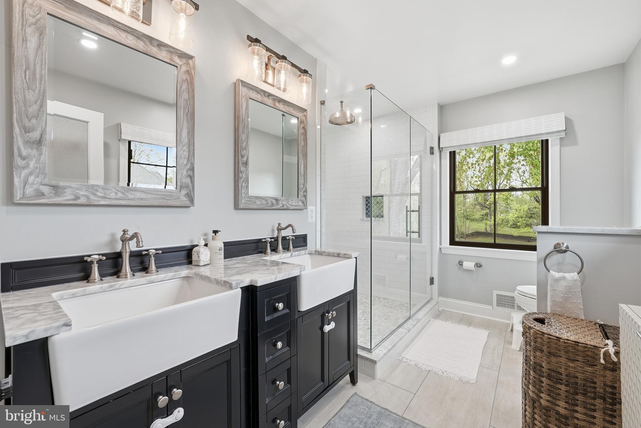 POTOMAC OUTSIDE - Residential