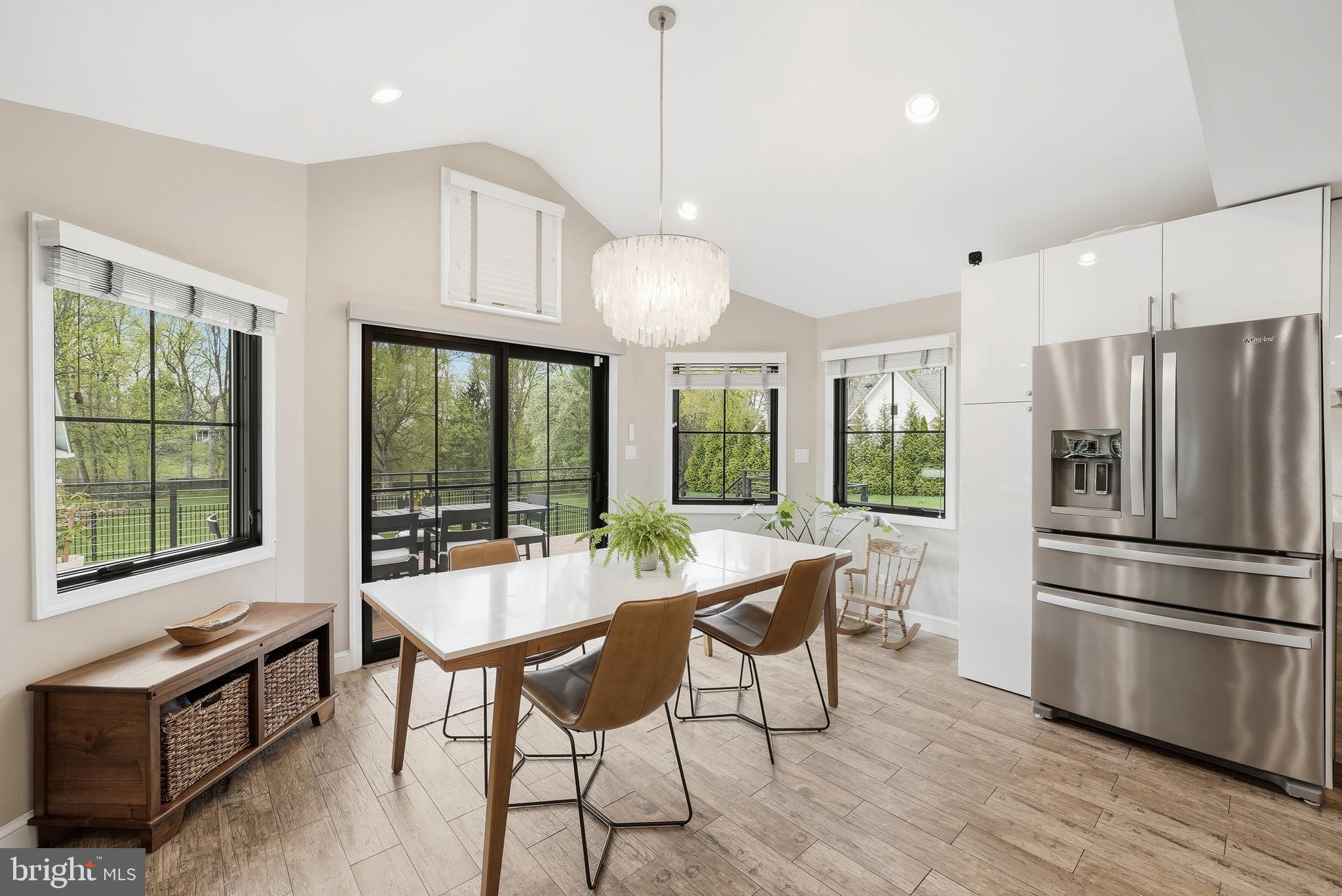 POTOMAC OUTSIDE - Residential