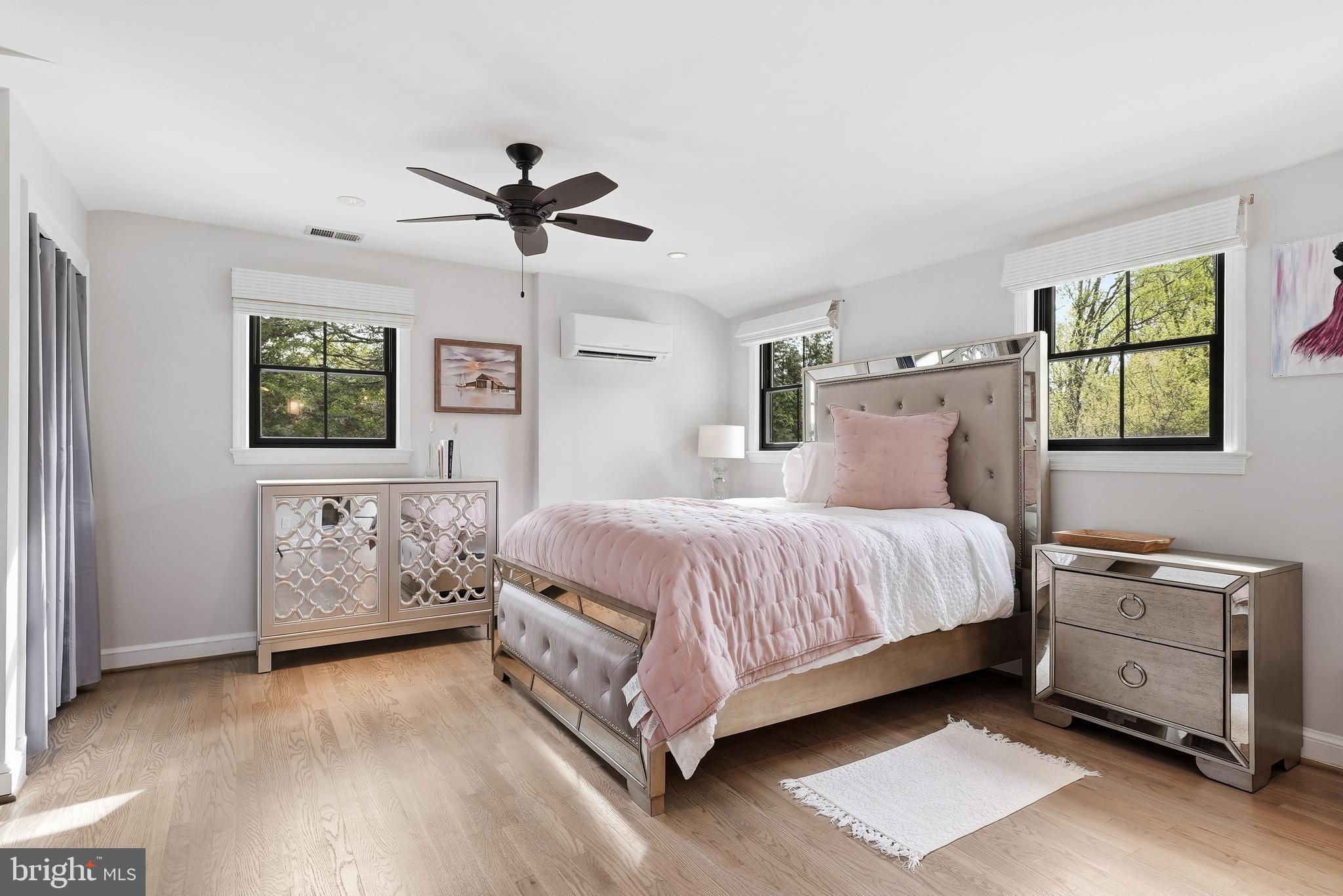 POTOMAC OUTSIDE - Residential