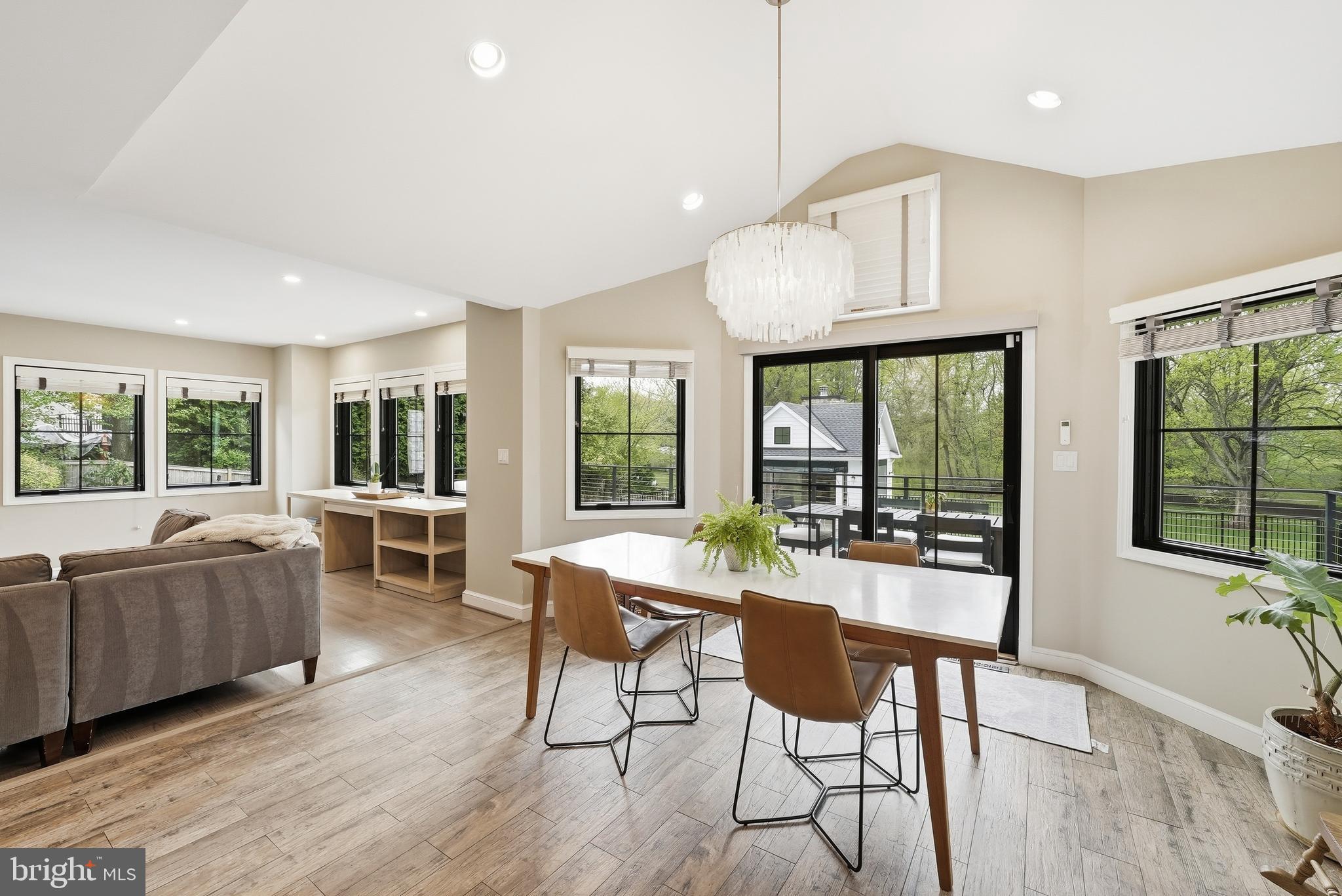 POTOMAC OUTSIDE - Residential