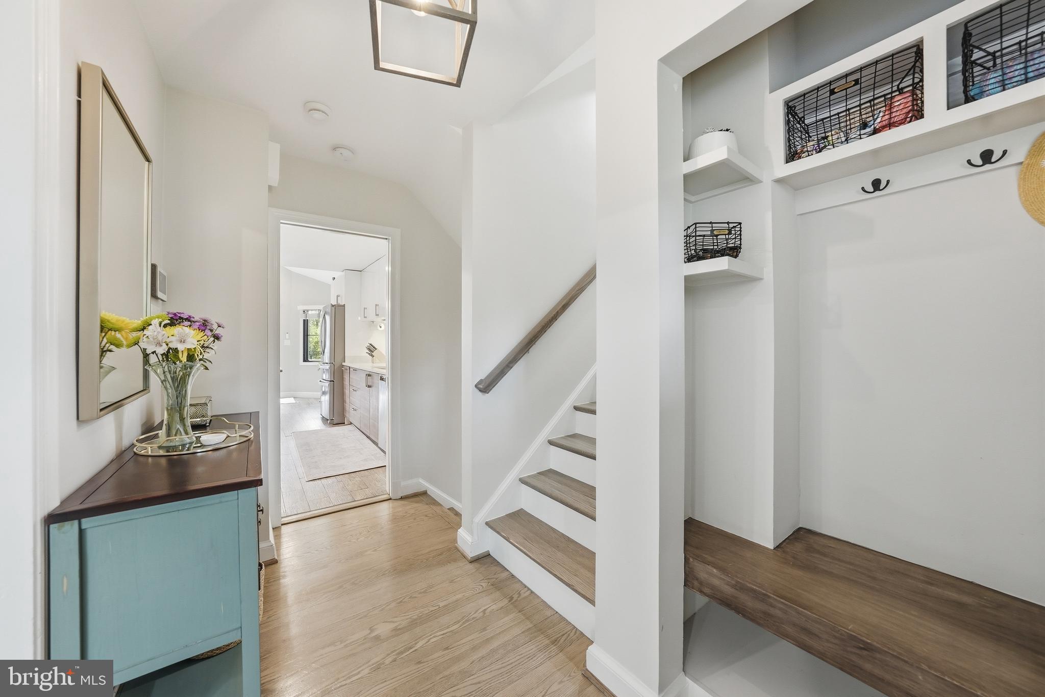 POTOMAC OUTSIDE - Residential