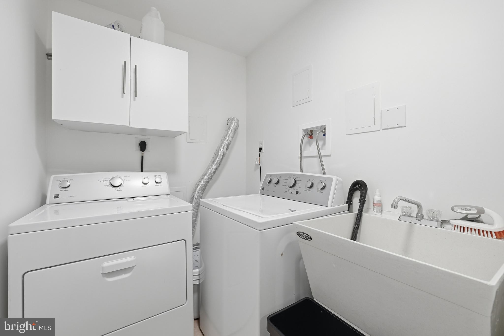 POTOMAC OUTSIDE - Residential