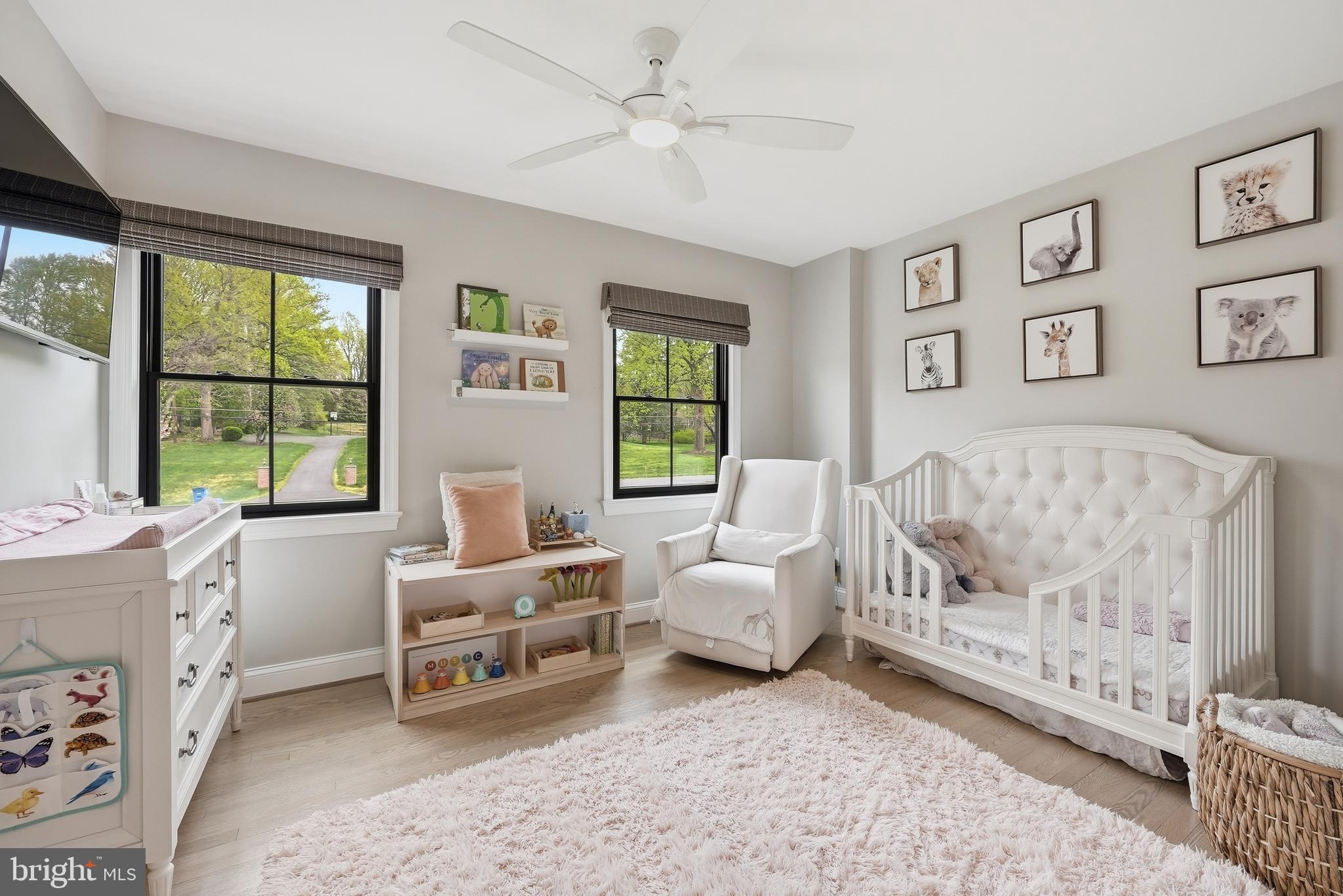 POTOMAC OUTSIDE - Residential