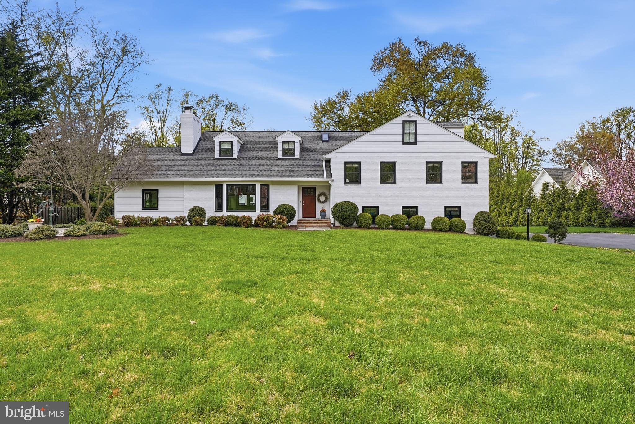 POTOMAC OUTSIDE - Residential