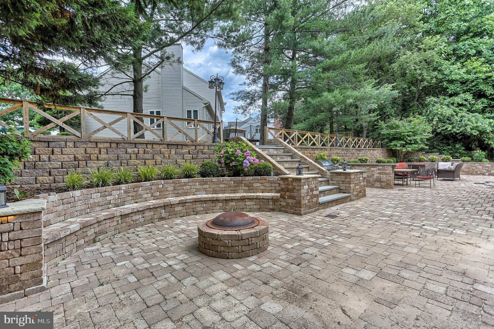 MARTIN MEADOWS - Residential