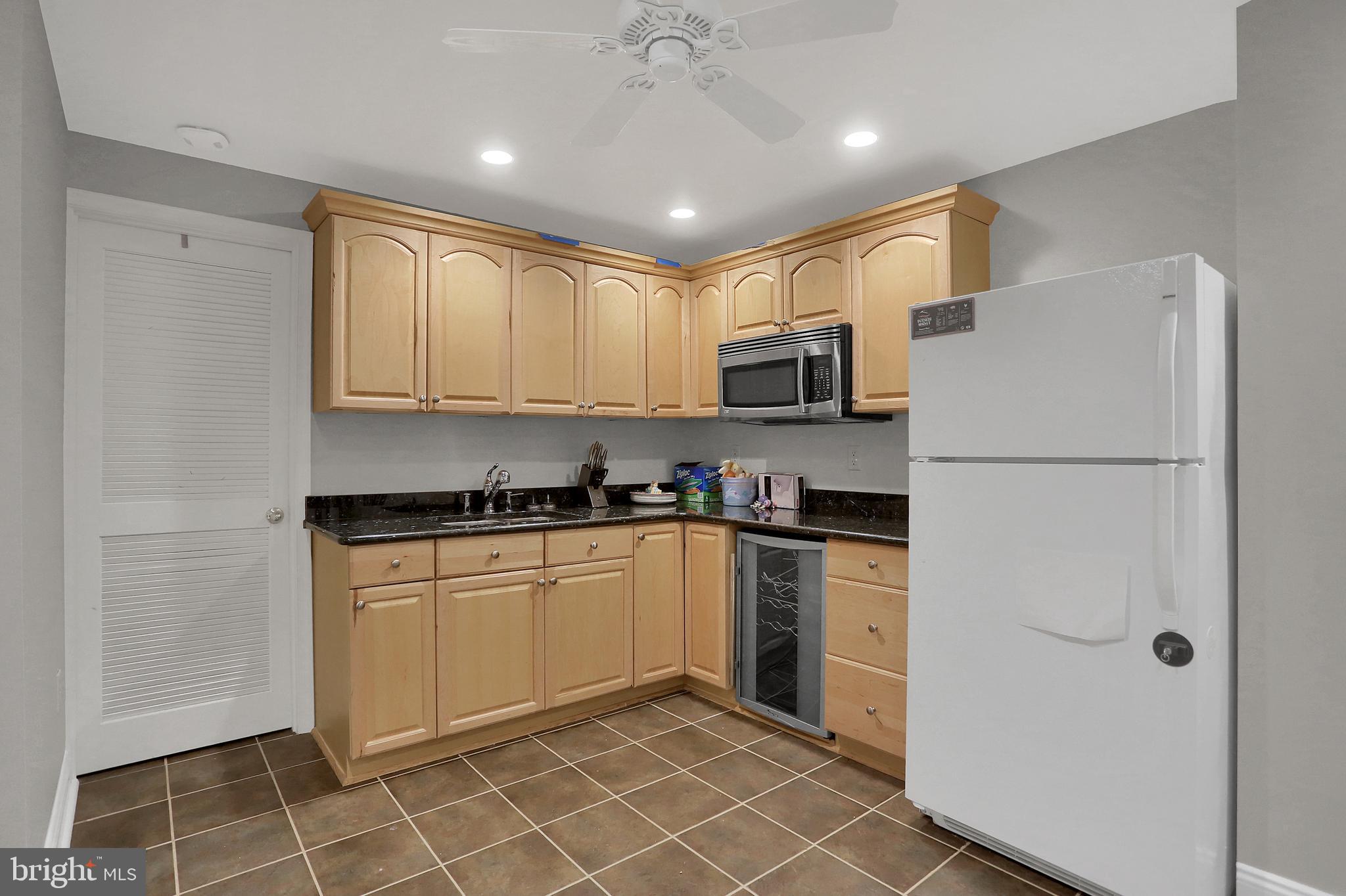 MARTIN MEADOWS - Residential