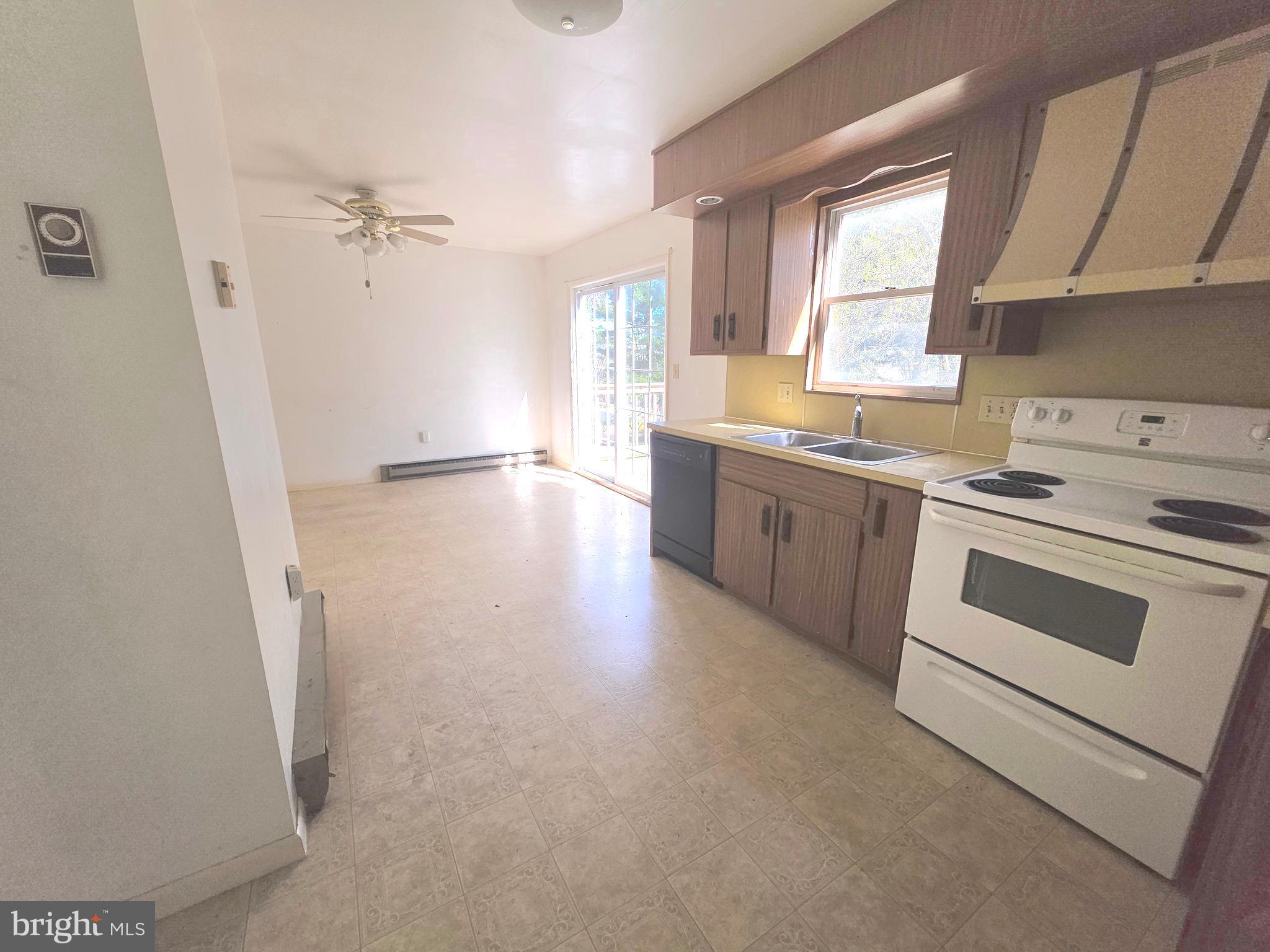 AKRON BOROUGH - Residential