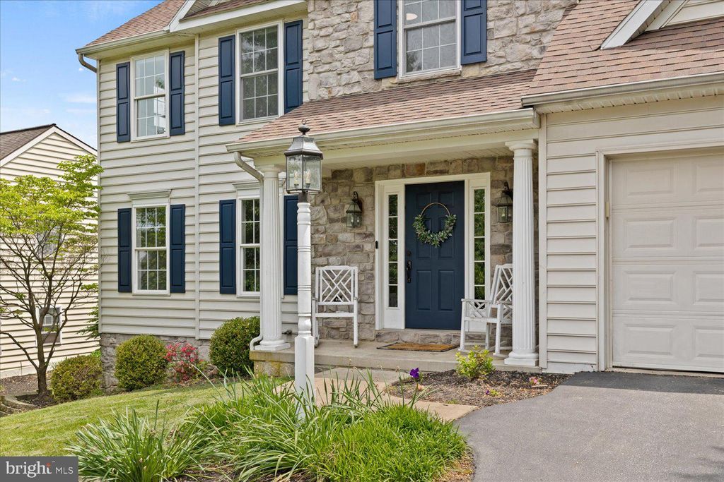 Photo of 657 GOLDEN EAGLE WAY, LANCASTER, PA 17601 (MLS # PALA2035204)