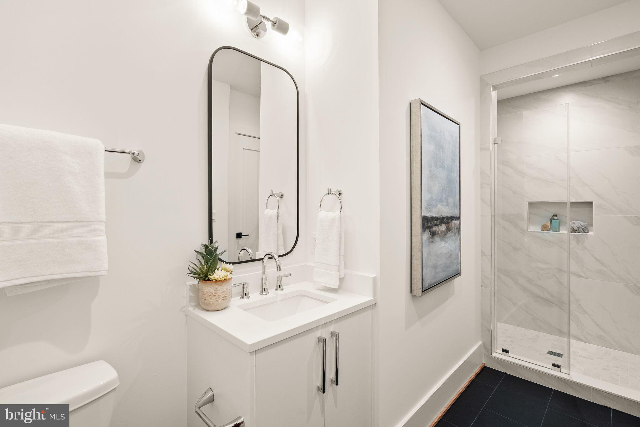 CLARENDON - Residential