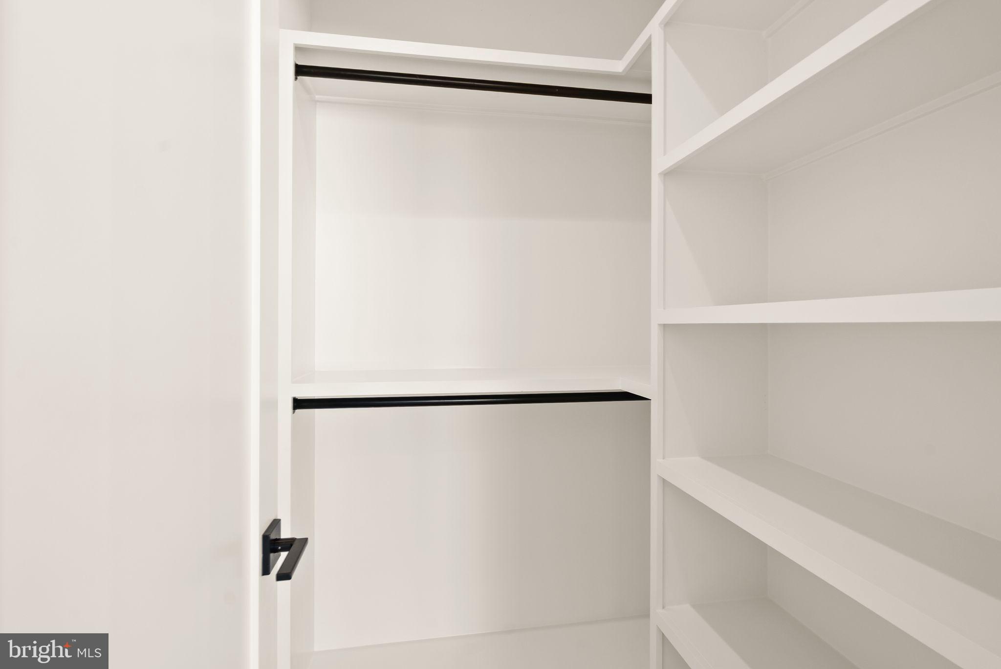 CLARENDON - Residential