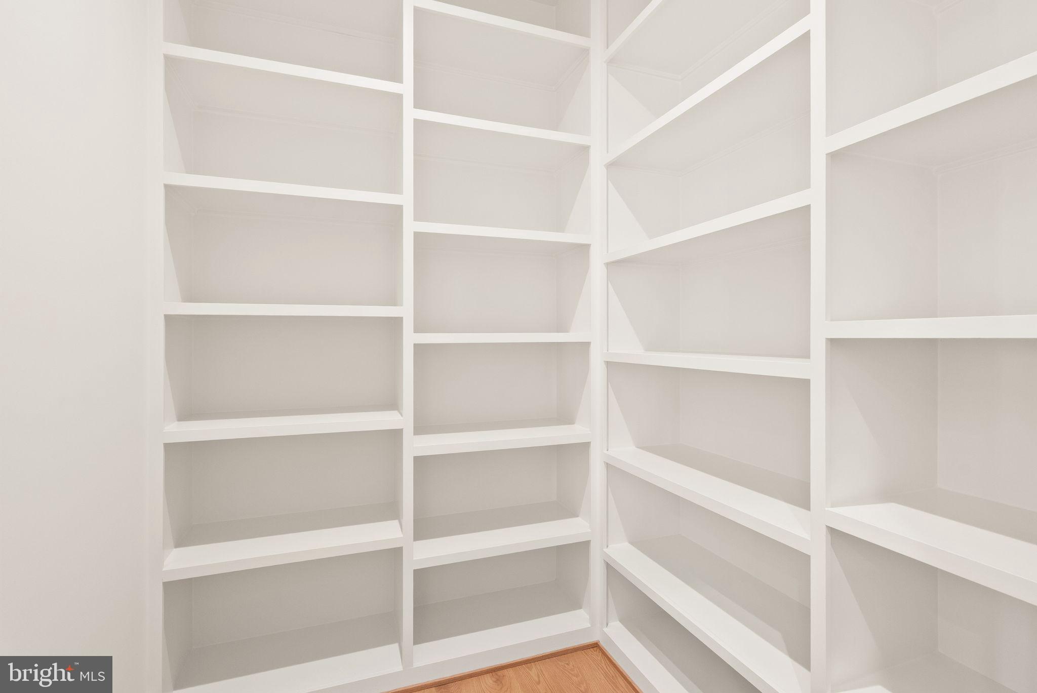 CLARENDON - Residential