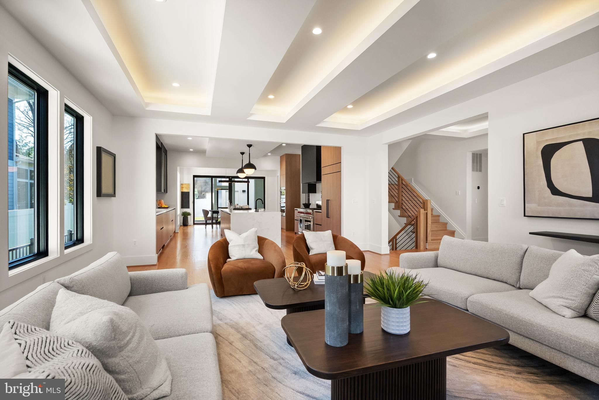 CLARENDON - Residential