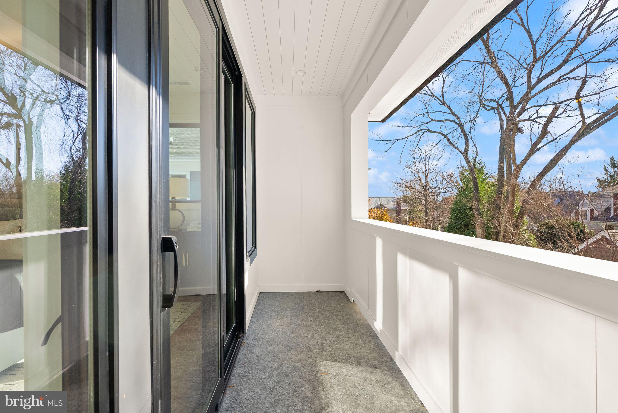 CLARENDON - Residential