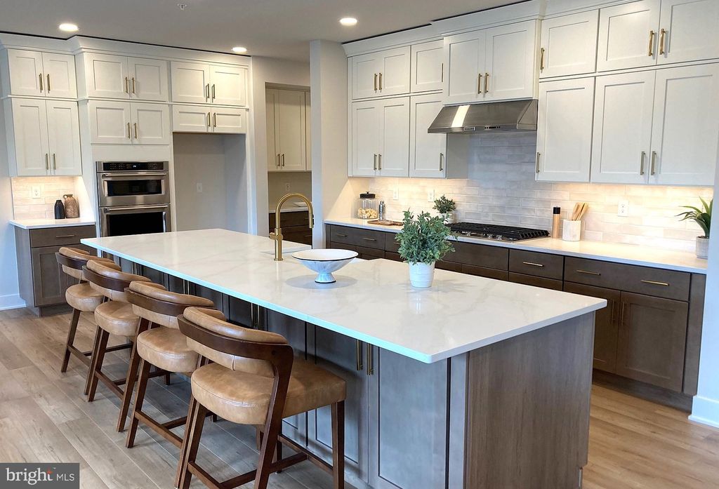 Photo of 21 Mill Creek Drive #11, DOYLESTOWN, PA 18901 (MLS # PABU2107218)