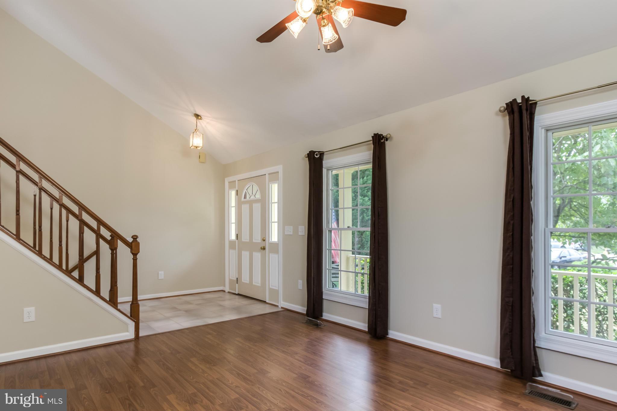 COUNTRYSIDE - Residential