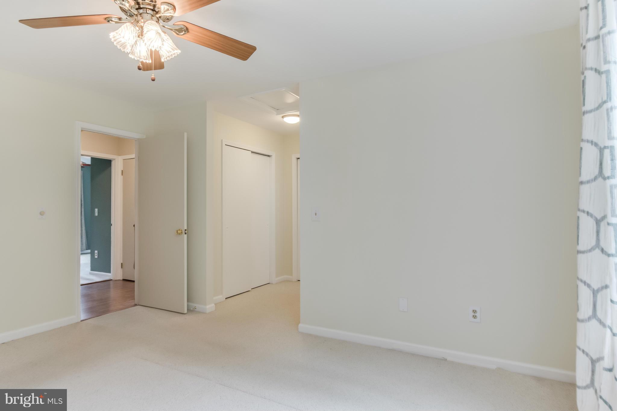 COUNTRYSIDE - Residential