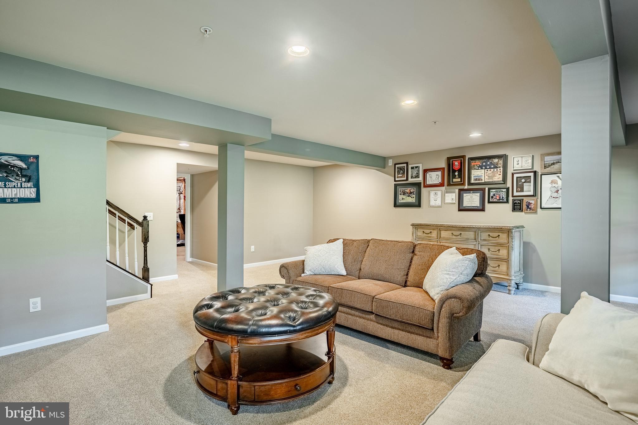 SPRINGFIELD MANOR - Residential