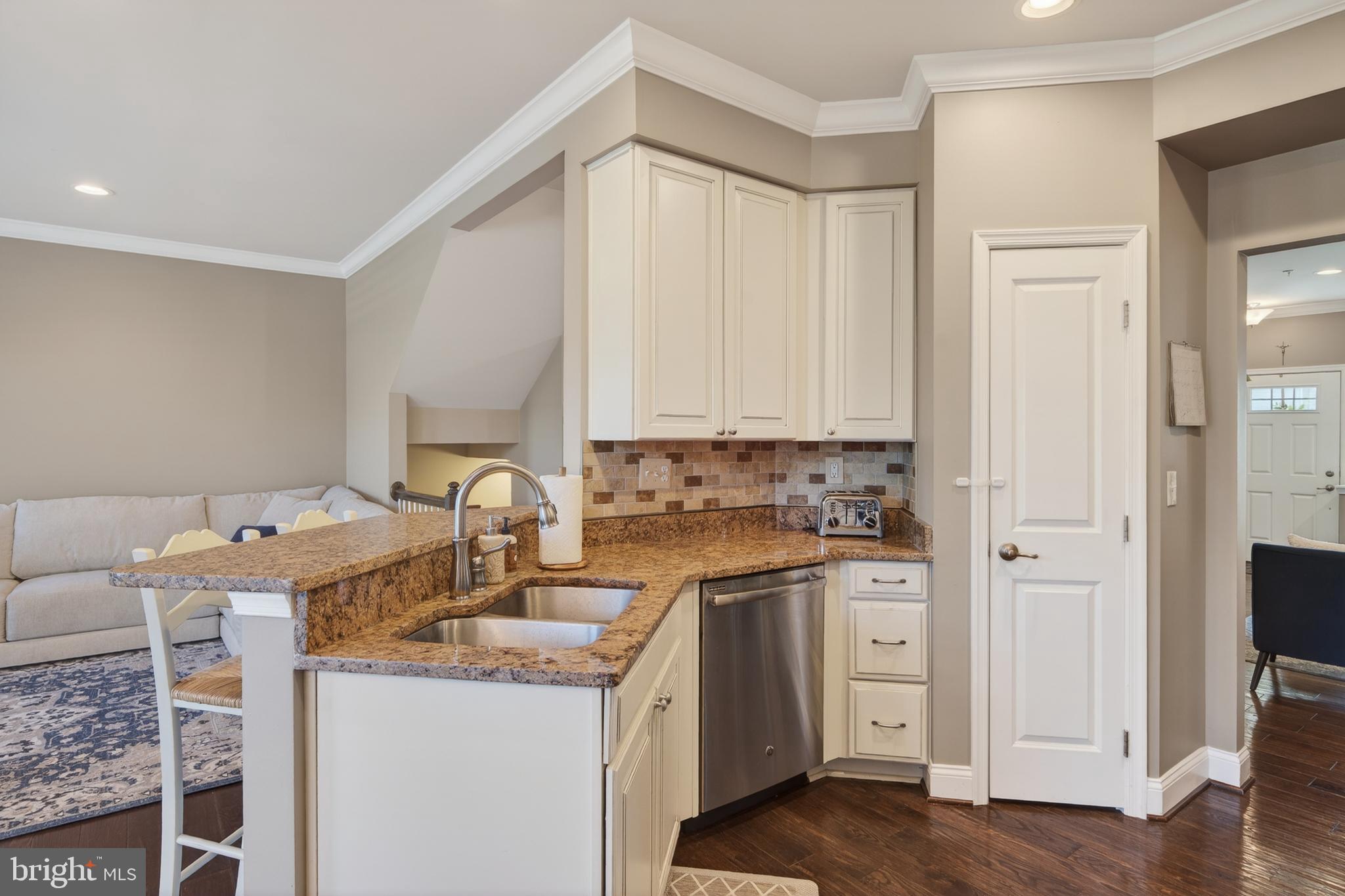 SPRINGFIELD MANOR - Residential